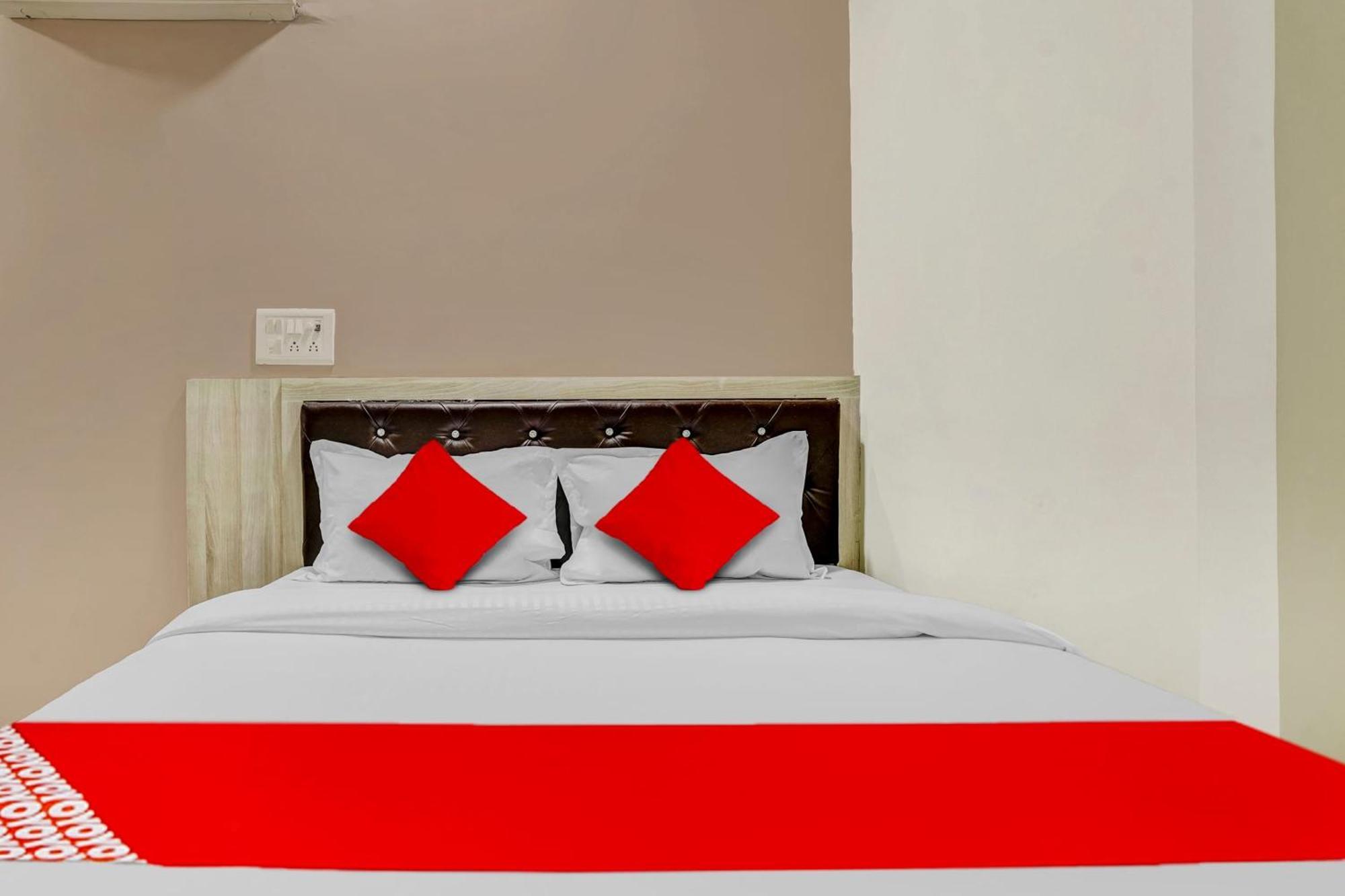 Hotel O Relax Palace Mumbai Kültér fotó